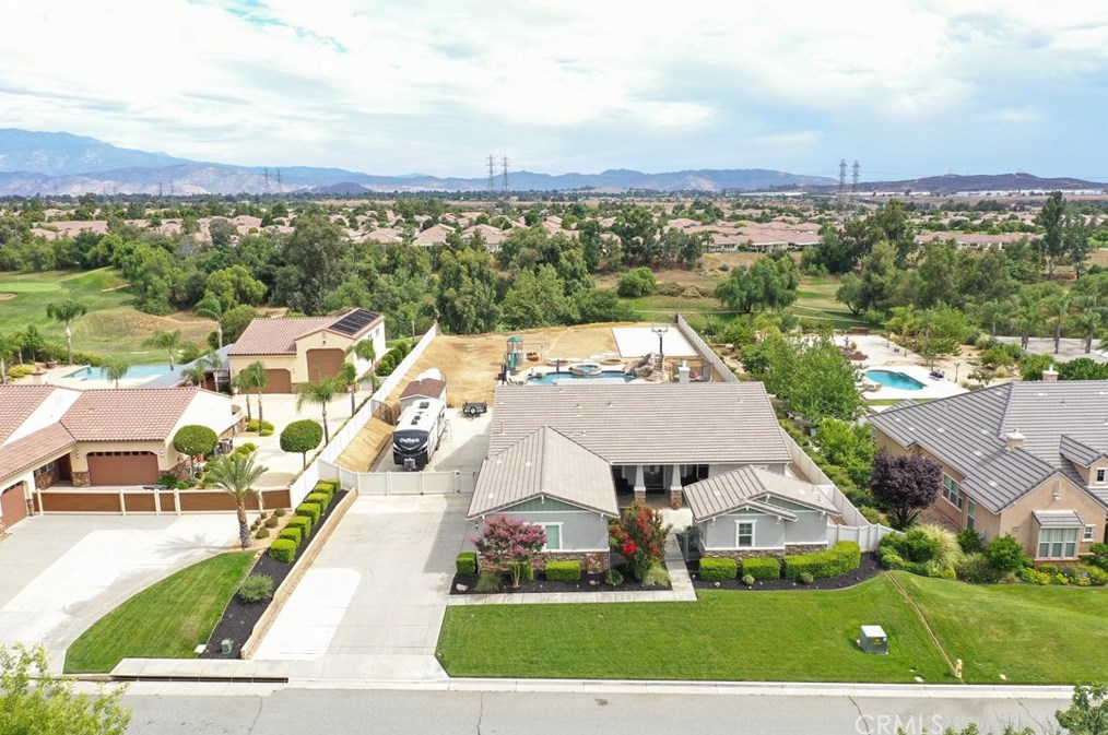 927 Union St, Beaumont, CA 92223