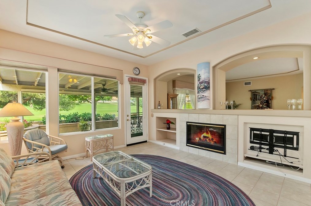 1391 Sea Pines Dr, Banning CA  92220-7103 exterior