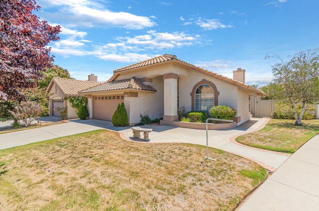 4896 Fairway Oaks Ave, Banning, CA 92220-6405