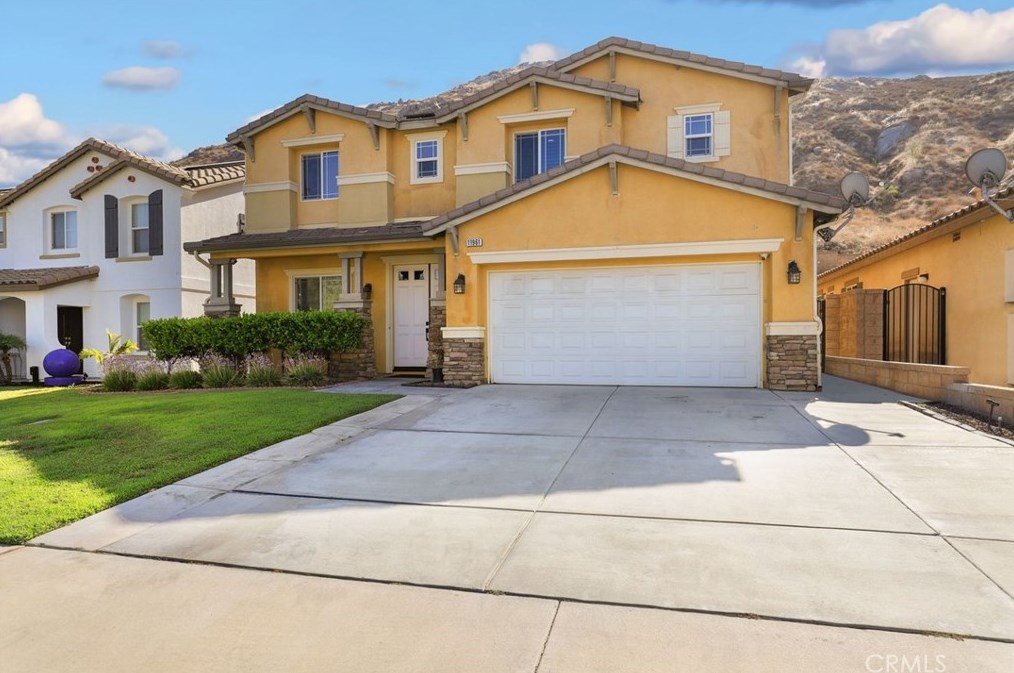 11961 Briarcliff Ave, Fontana, CA 92337-9068