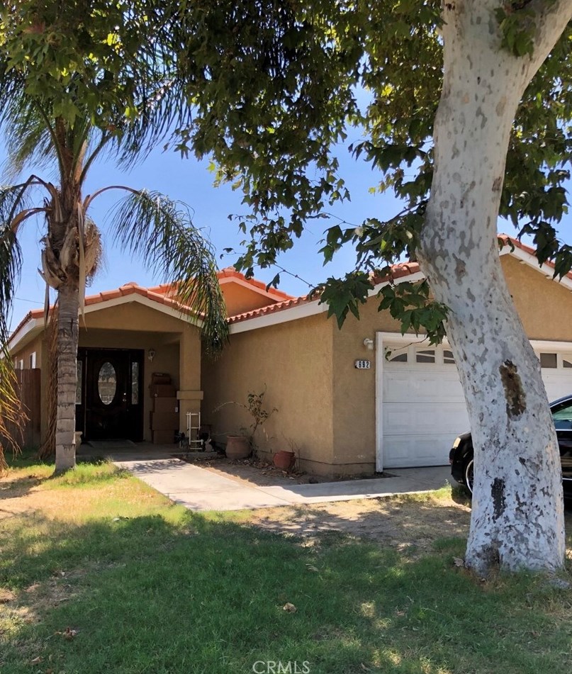 692 G St, Colton CA  92324-3043 exterior