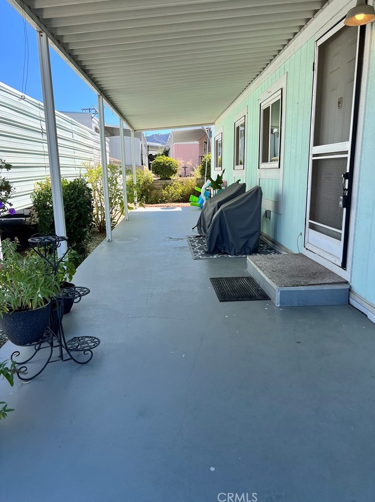 950 California St #47, Calimesa, CA 92320