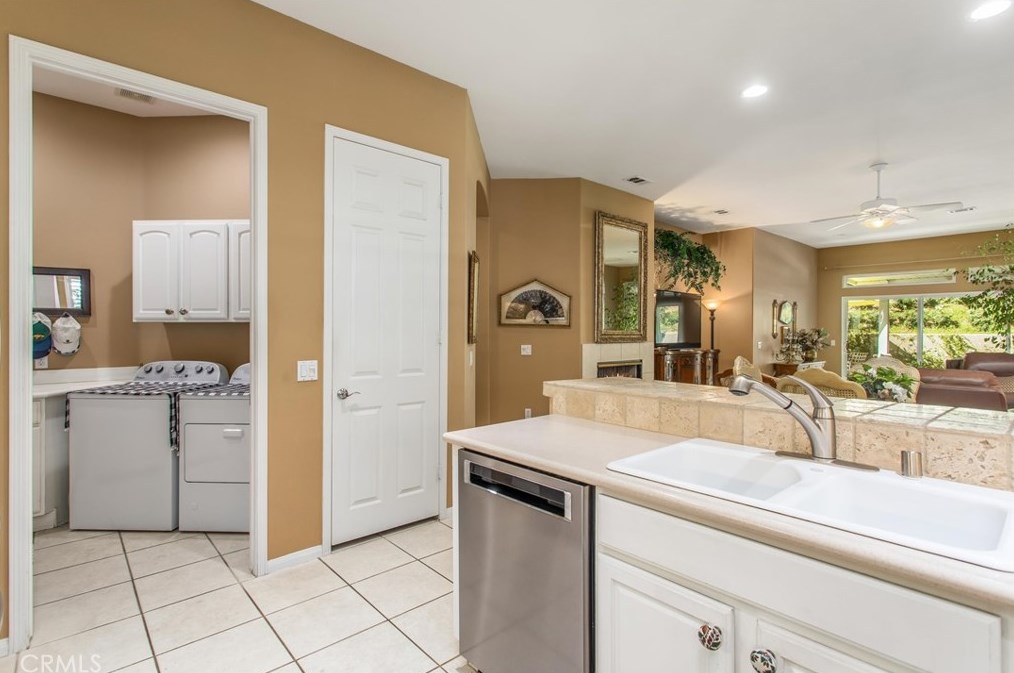 6253 Ponte Verde Cir, Banning CA  92220-7532 exterior