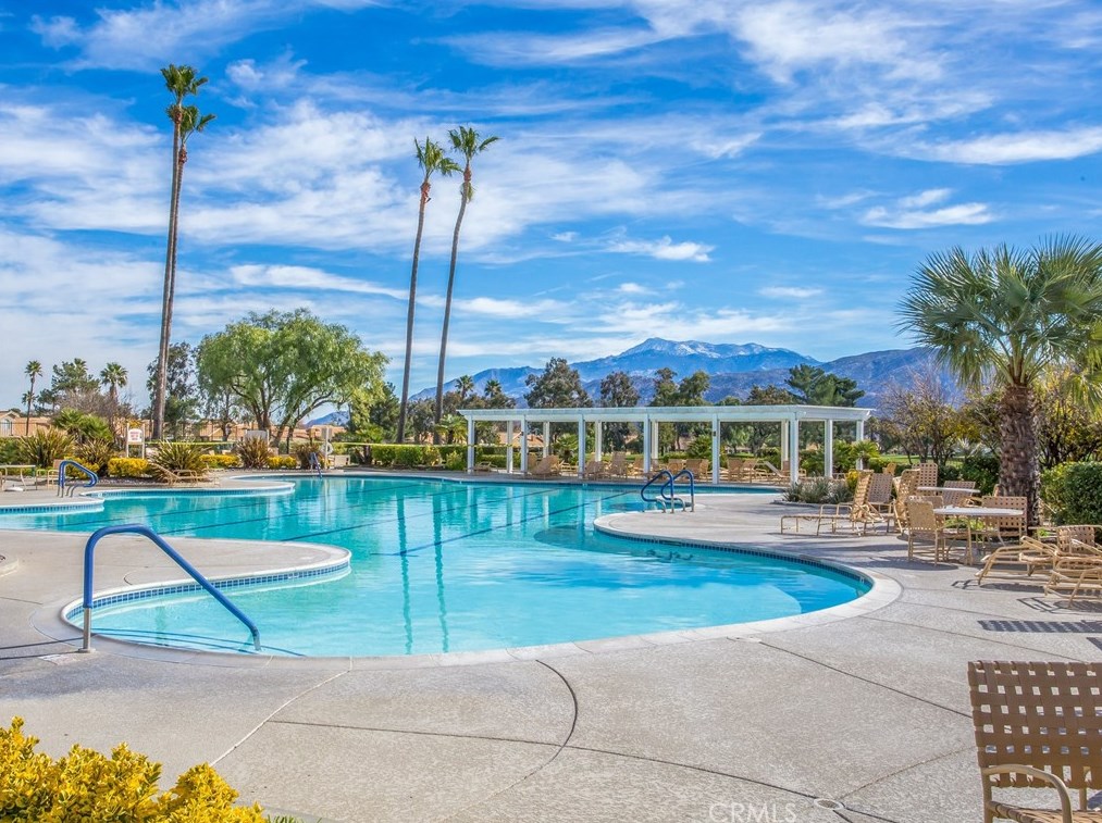 6253 Ponte Verde Cir, Banning CA  92220-7532 exterior