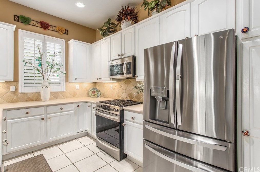 6253 Ponte Verde Cir, Banning CA  92220-7532 exterior