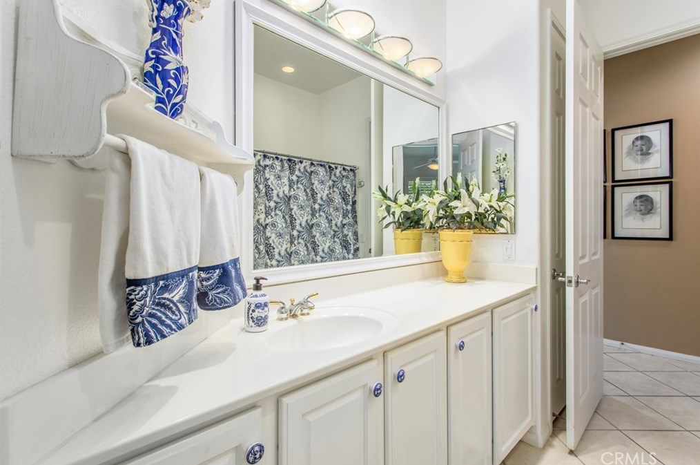 6253 Ponte Verde Cir, Banning CA  92220-7532 exterior