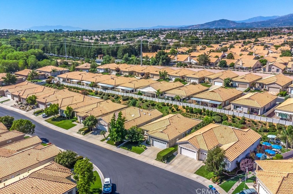 6253 Ponte Verde Cir, Banning CA  92220-7532 exterior