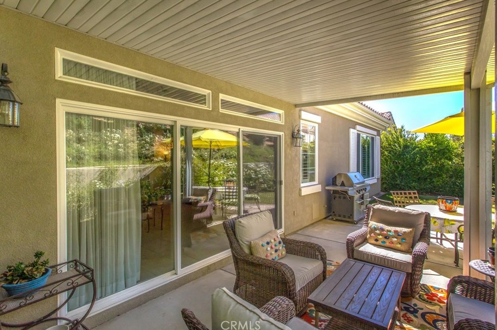 6253 Ponte Verde Cir, Banning CA  92220-7532 exterior