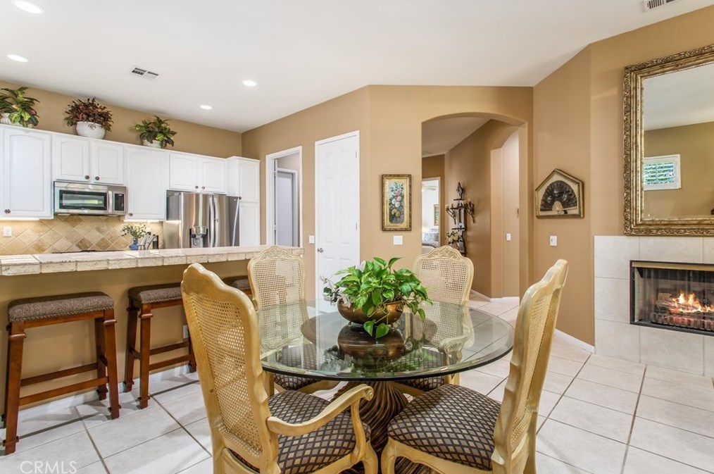 6253 Ponte Verde Cir, Banning CA  92220-7532 exterior