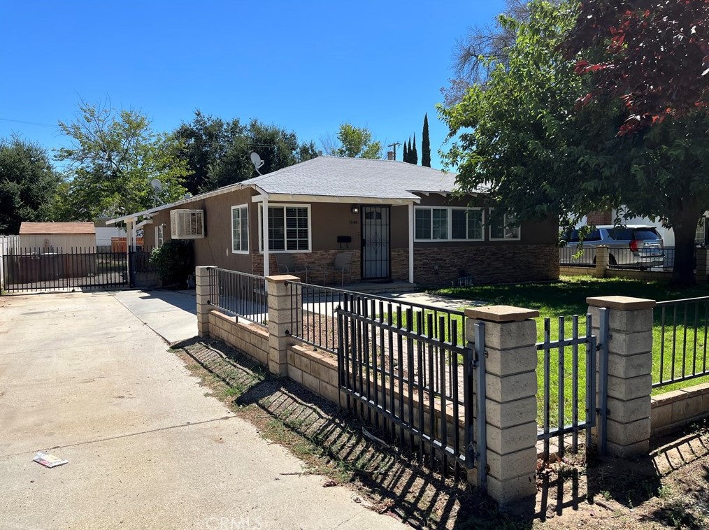 1144 Palm Ave, Beaumont, CA 92223