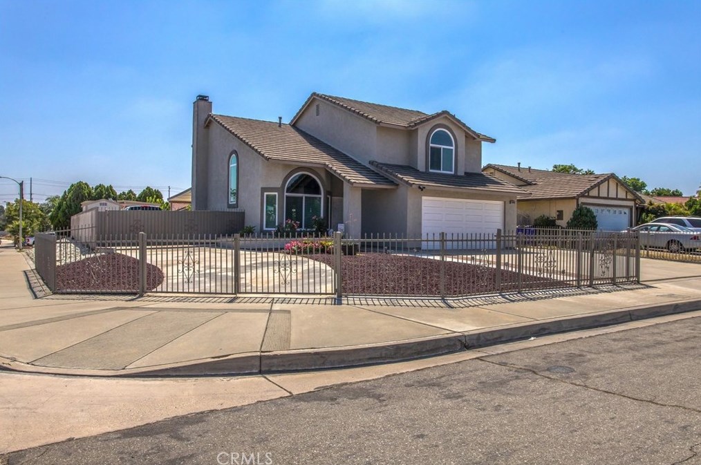15059 Manzanita Dr, Fontana, CA 92335-2538