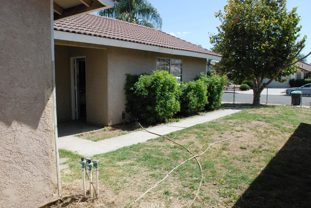 826 Don Dr, Hemet, CA 92543-3730