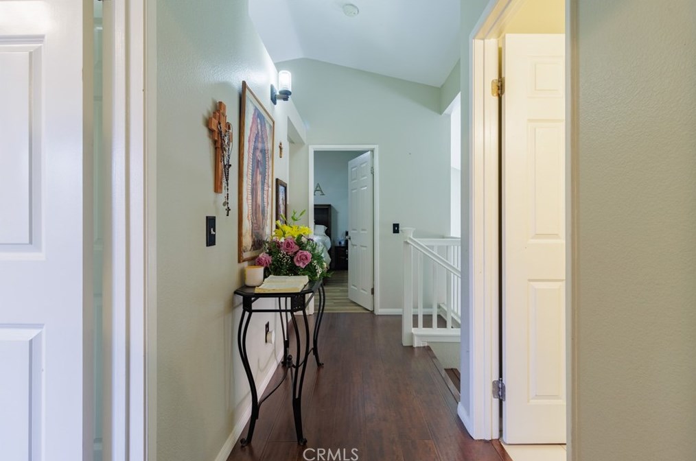 15481 Tobarra Rd, Fontana CA  92337-9059 exterior