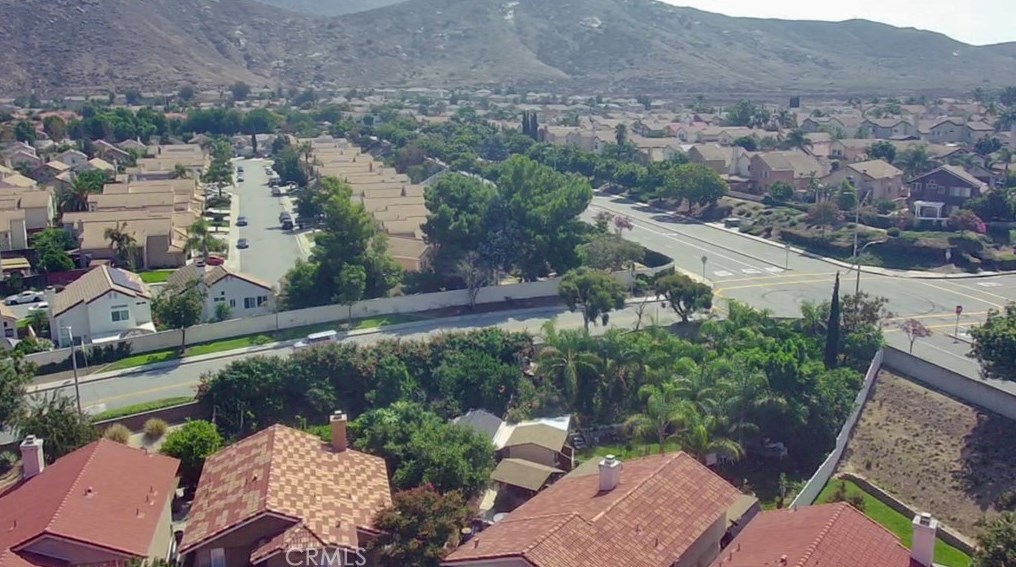 15481 Tobarra Rd, Fontana CA  92337-9059 exterior