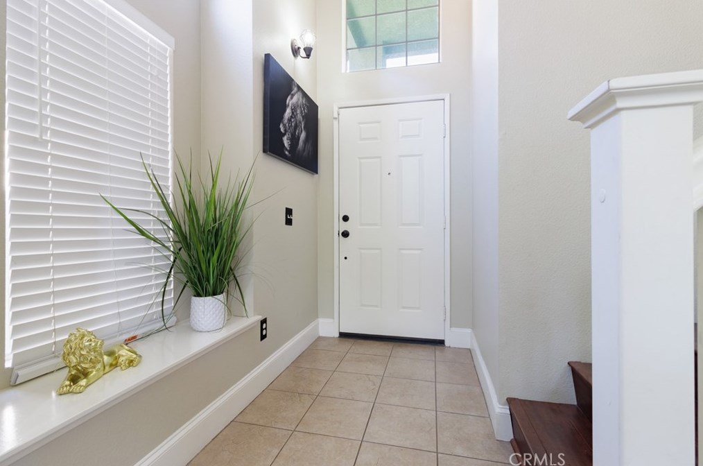 15481 Tobarra Rd, Fontana CA  92337-9059 exterior