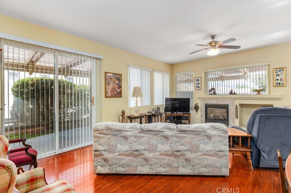 728 Twin Hills Dr, Banning, CA 92220