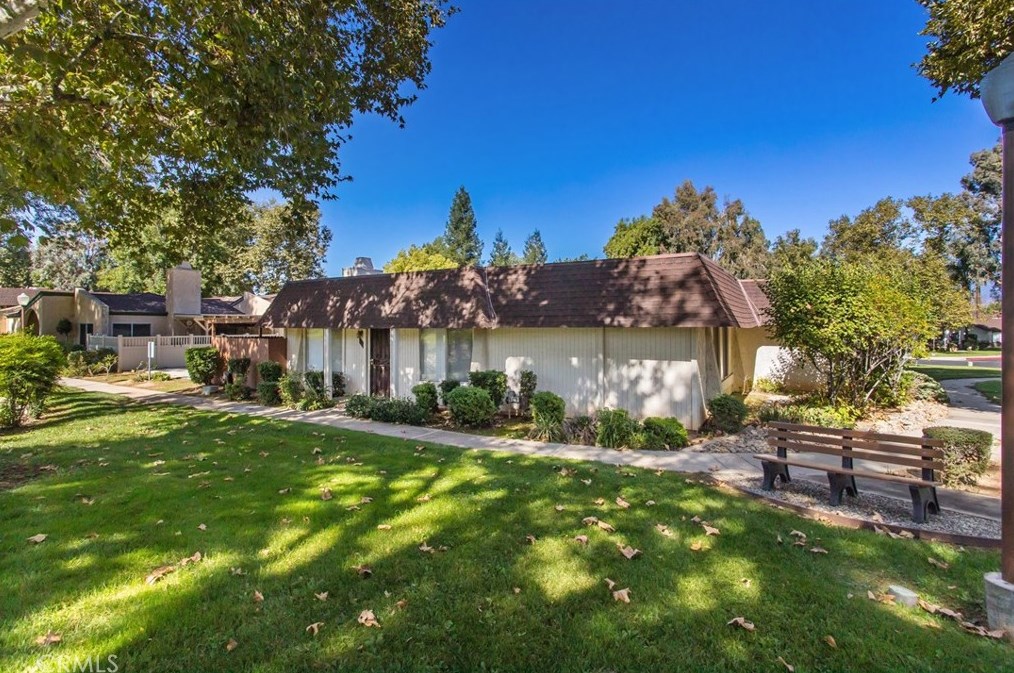 1069 Ardmore Cir, Redlands, CA 92374