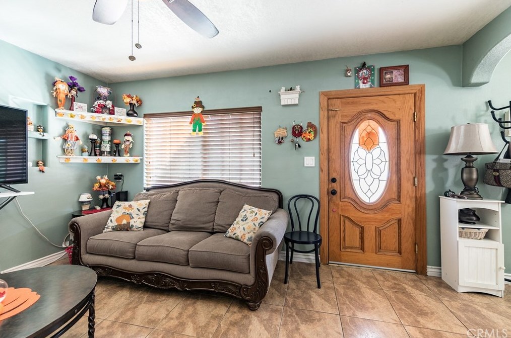 1554 N Pershing Ave, San Bernardino, CA 92405