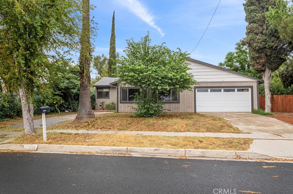 22092 Vivienda Ave, Colton, CA 92313