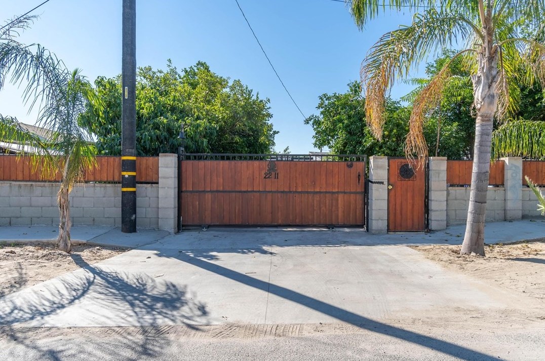 2211 Mallory St, San Bernardino, CA 92407