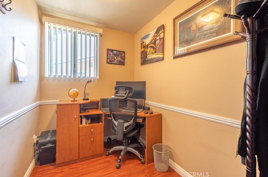 915 Orange Grv Ave, Colton CA  92324-2638 exterior