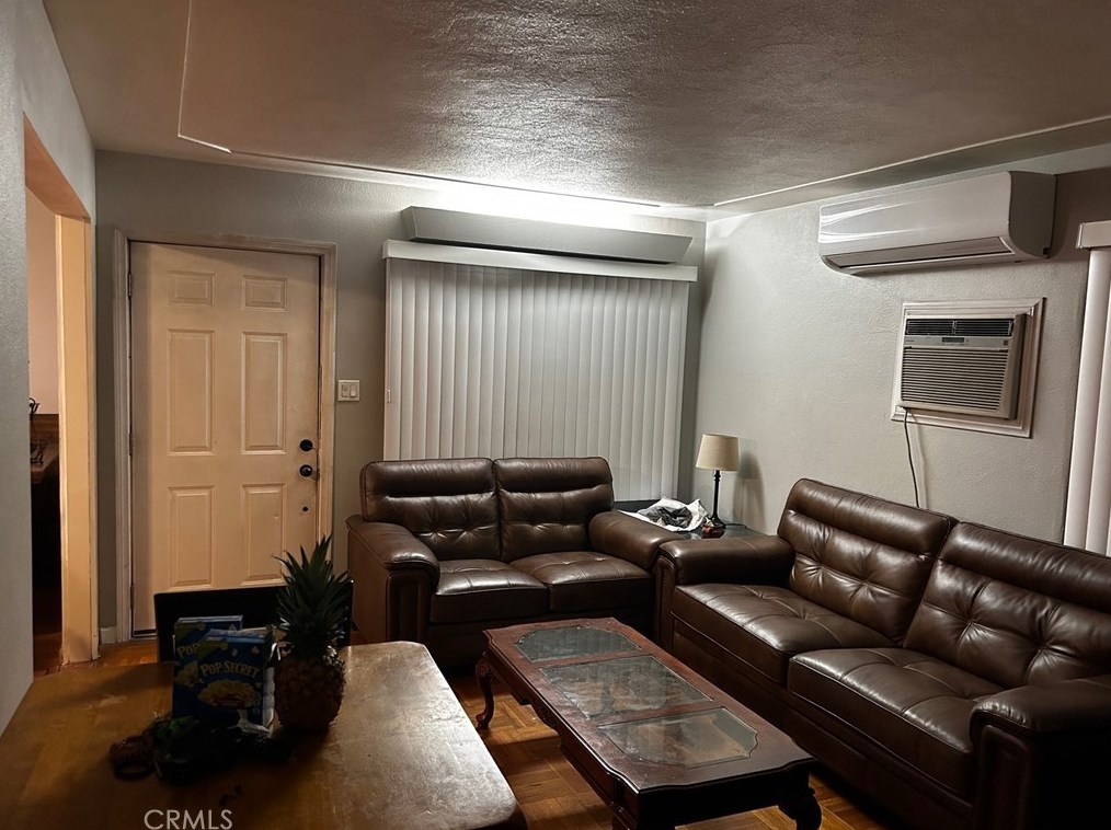 680 N 10th St, Banning, CA 92220