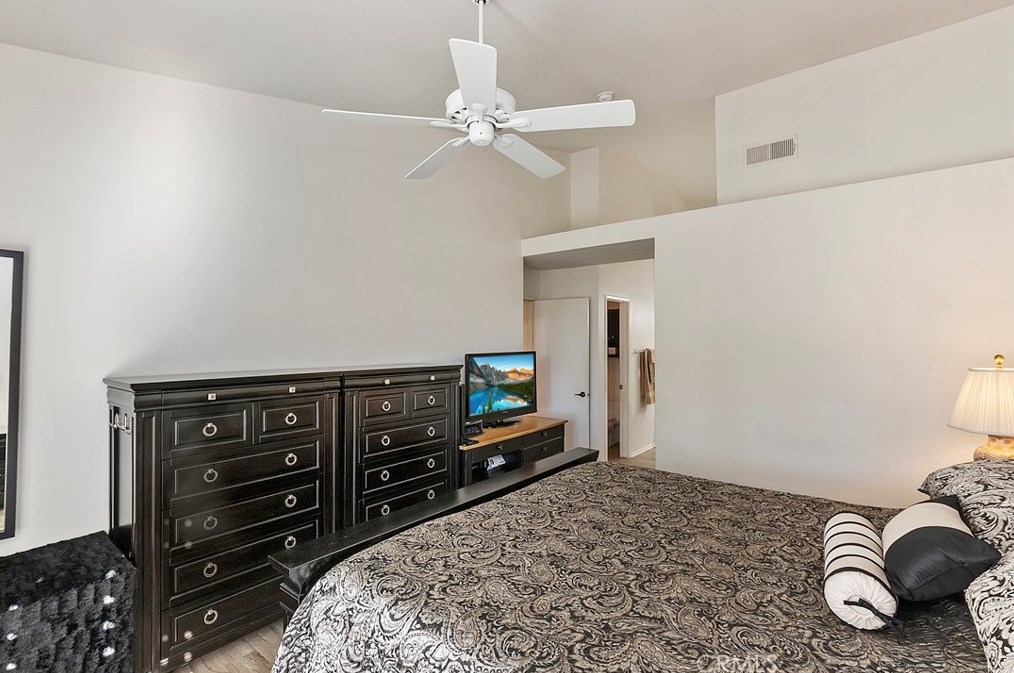 5663 Trevino Way, Banning CA  92220-6438 exterior