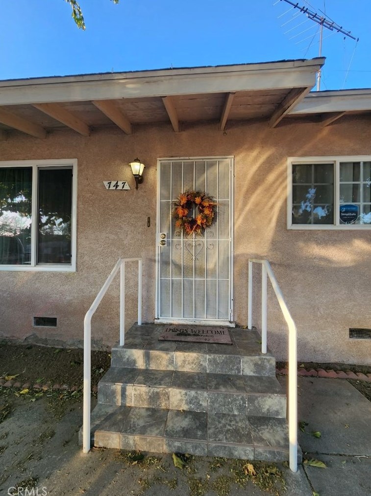 747 W Nicolet St, Banning, CA 92220