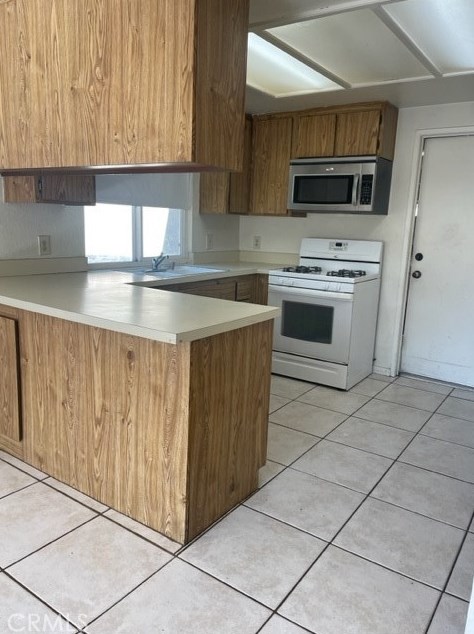 925 W Ontario Ave, Corona, CA 92882