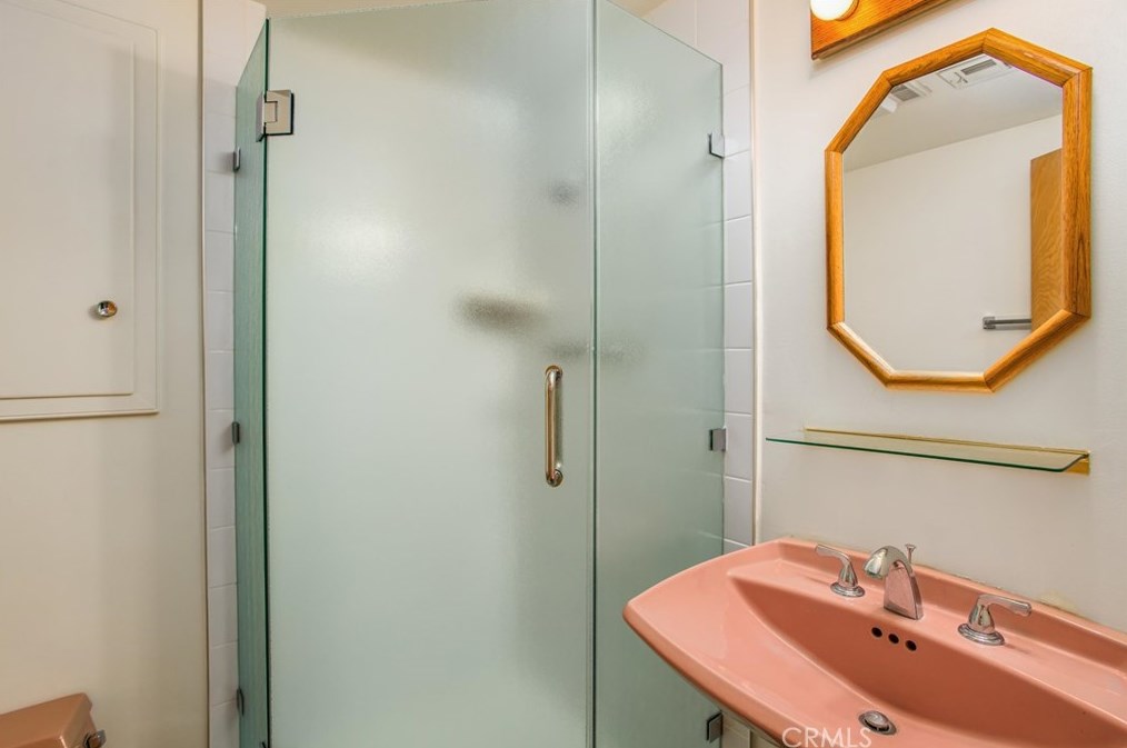 10410 Live Oak Ave, Beaumont CA  92223-4414 exterior