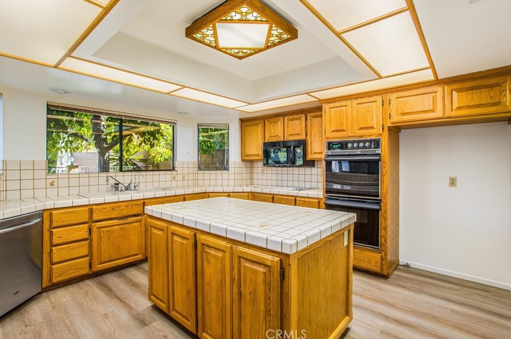 10410 Live Oak Ave, Beaumont CA  92223-4414 exterior