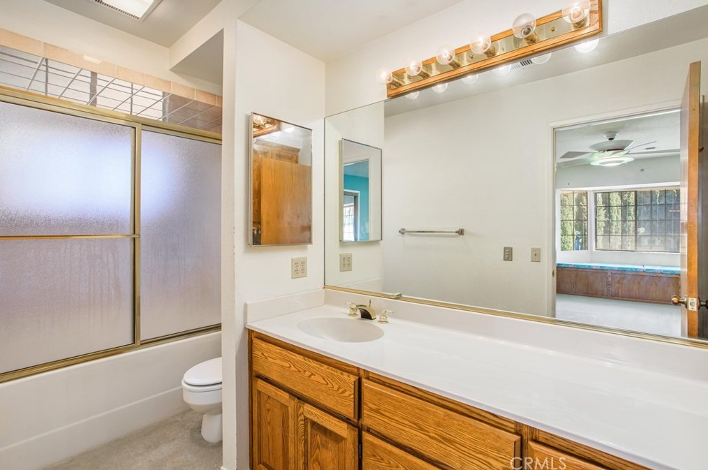 10410 Live Oak Ave, Beaumont CA  92223-4414 exterior