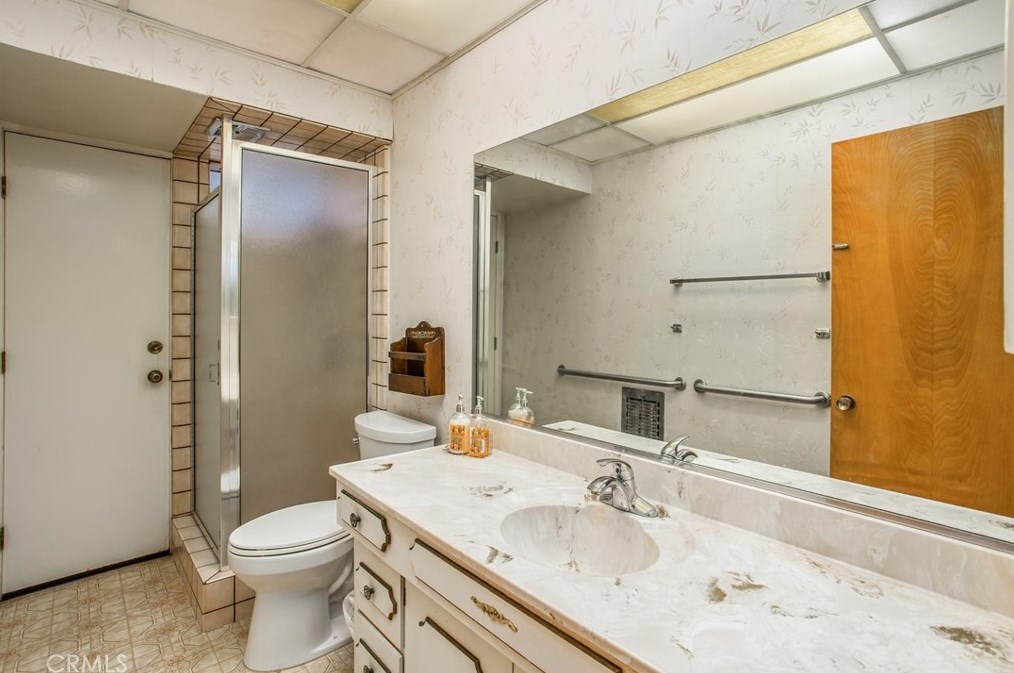 10410 Live Oak Ave, Beaumont CA  92223-4414 exterior