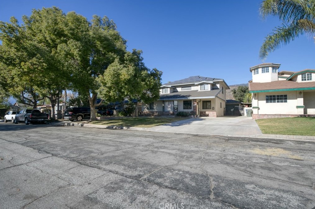 264 E 43rd St, San Bernardino, CA 92404