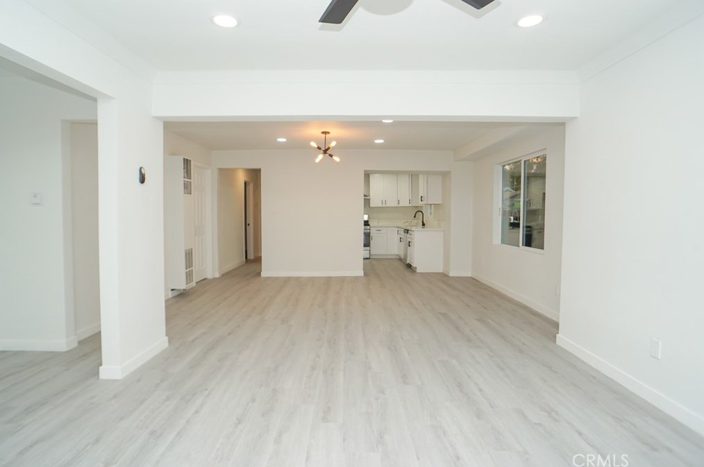 235 60 St, Los Angeles CA  90001-1120 exterior