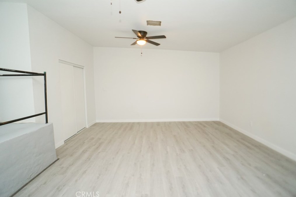 235 60 St, Los Angeles CA  90001-1120 exterior