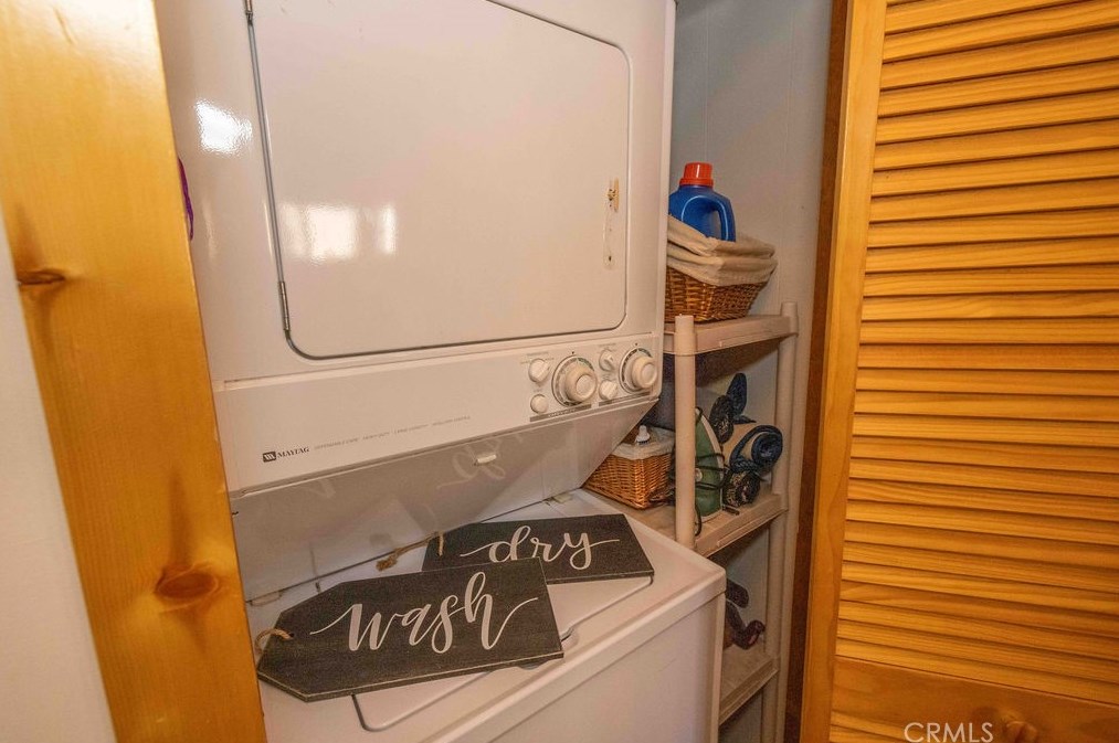 333 Brewer Way, Big Bear City CA  92314-9272 exterior