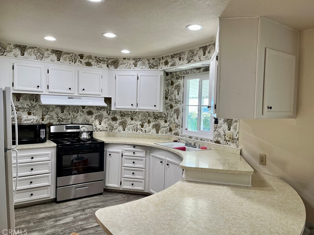 10055 Frontier Trl, Beaumont, CA 92223-5437