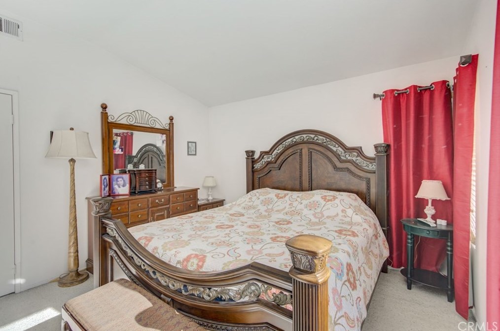 14735 Saddlepeak Dr, Fontana CA  92336-0197 exterior