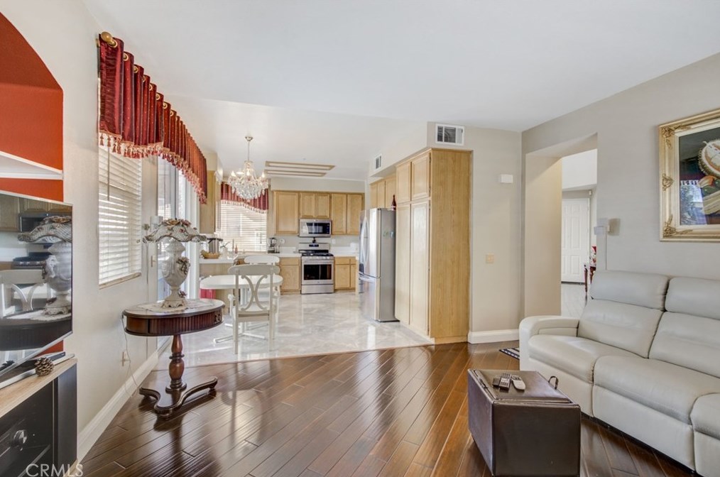 14735 Saddlepeak Dr, Fontana CA  92336-0197 exterior