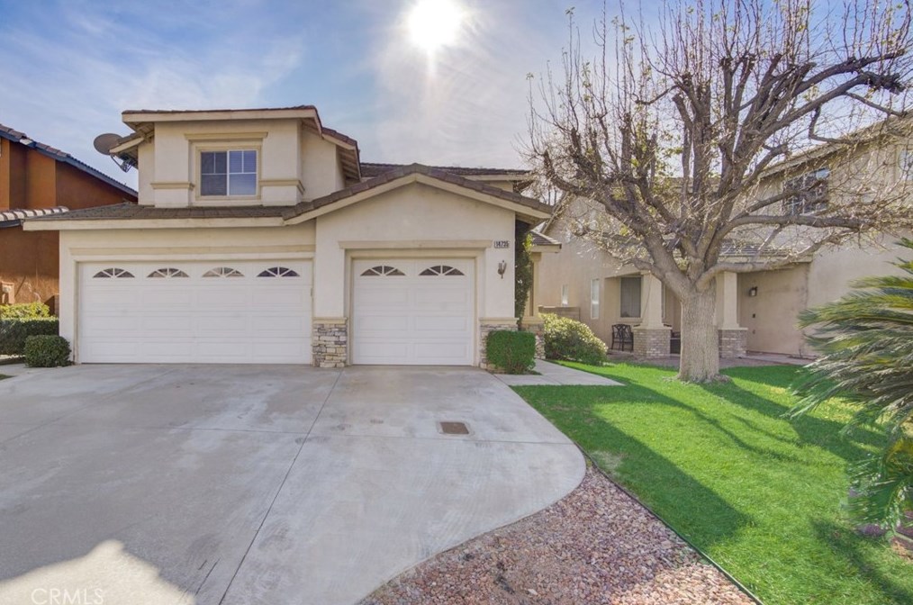 14735 Saddlepeak Dr, Fontana, CA 92336