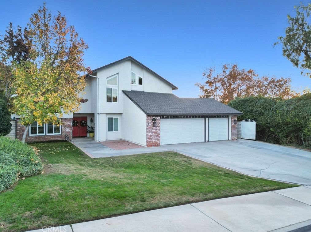 23053 Siskin Ct, Colton, CA 92313