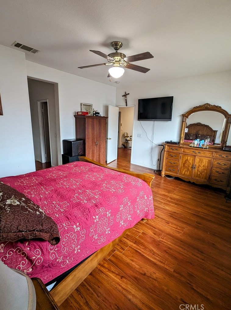 13466 Glorybower St, Moreno Valley CA  92553-6982 exterior