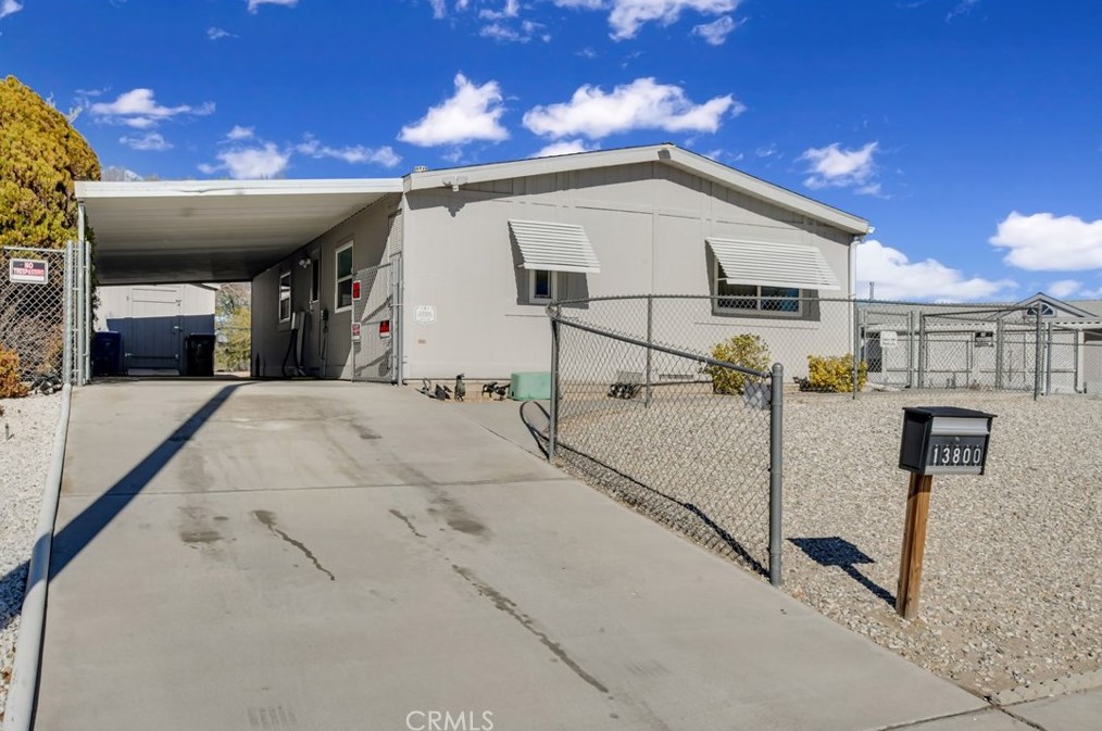 13800 Trinidad Dr, Victorville, CA 92395