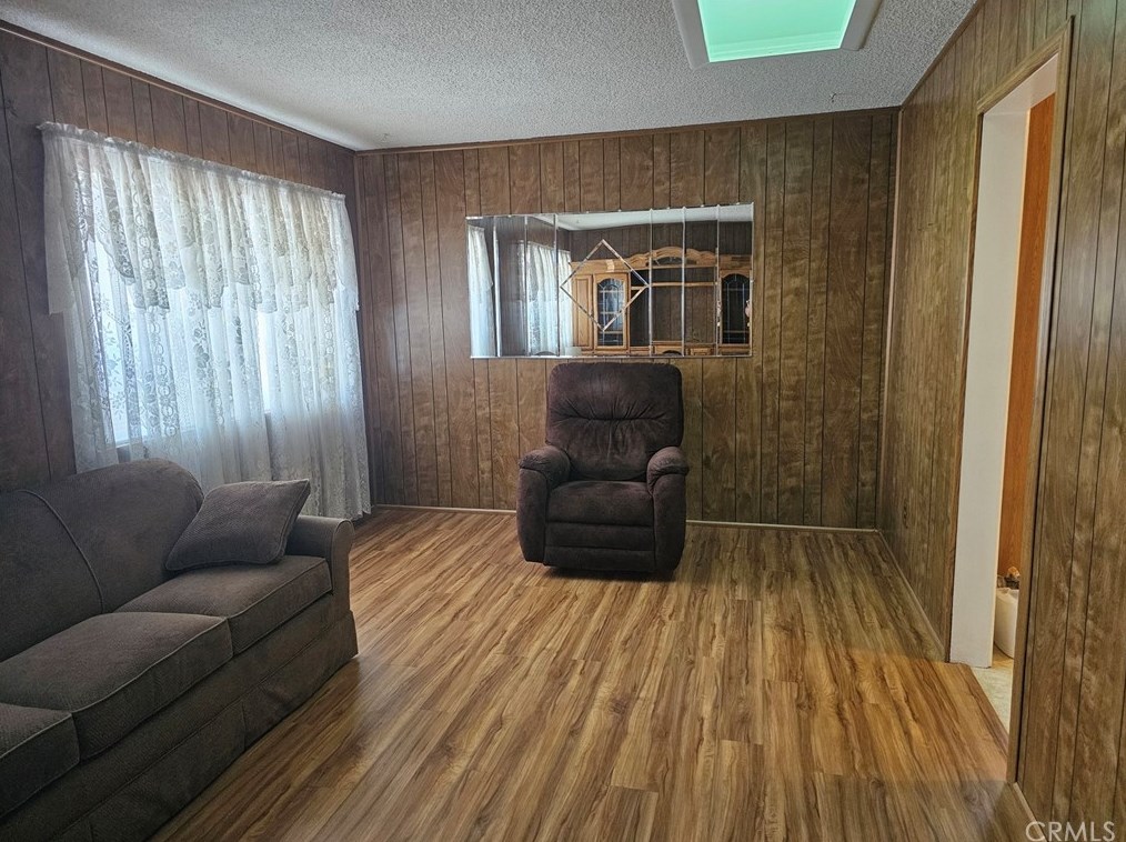 27055 10th St, Highland, CA 92346