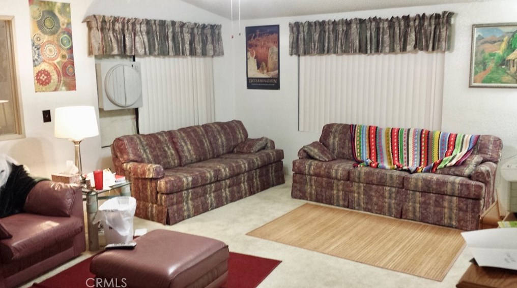 664 Mariposa Dr, Hemet, CA 92543-2624