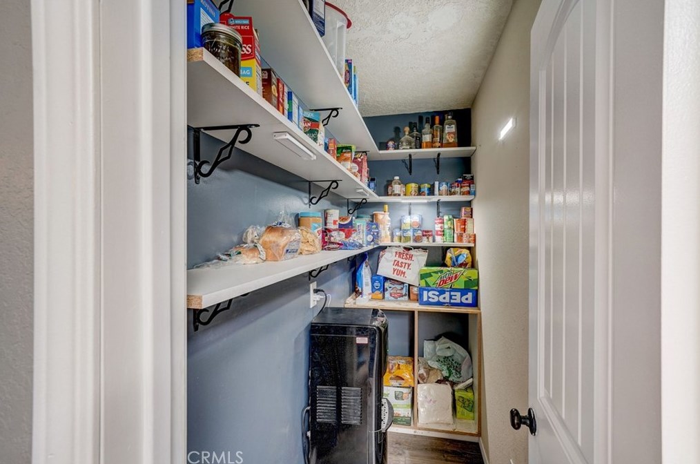 13928 Valle Vista Rd, Phelan CA  92371 exterior