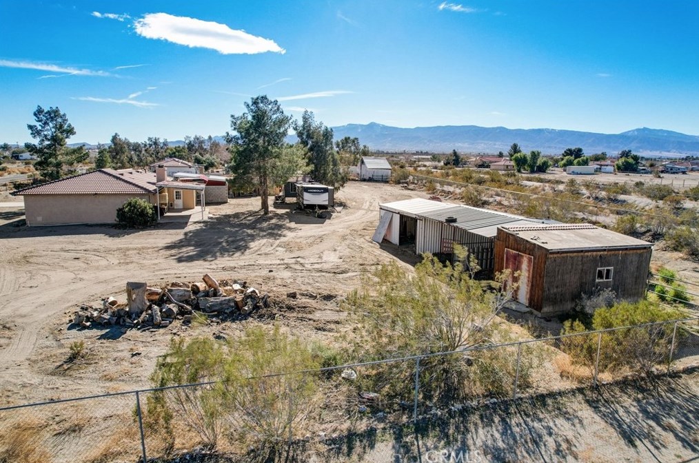 13928 Valle Vista Rd, Phelan CA  92371 exterior