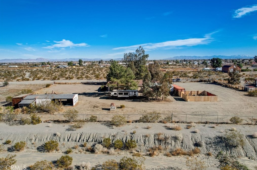 13928 Valle Vista Rd, Phelan CA  92371 exterior