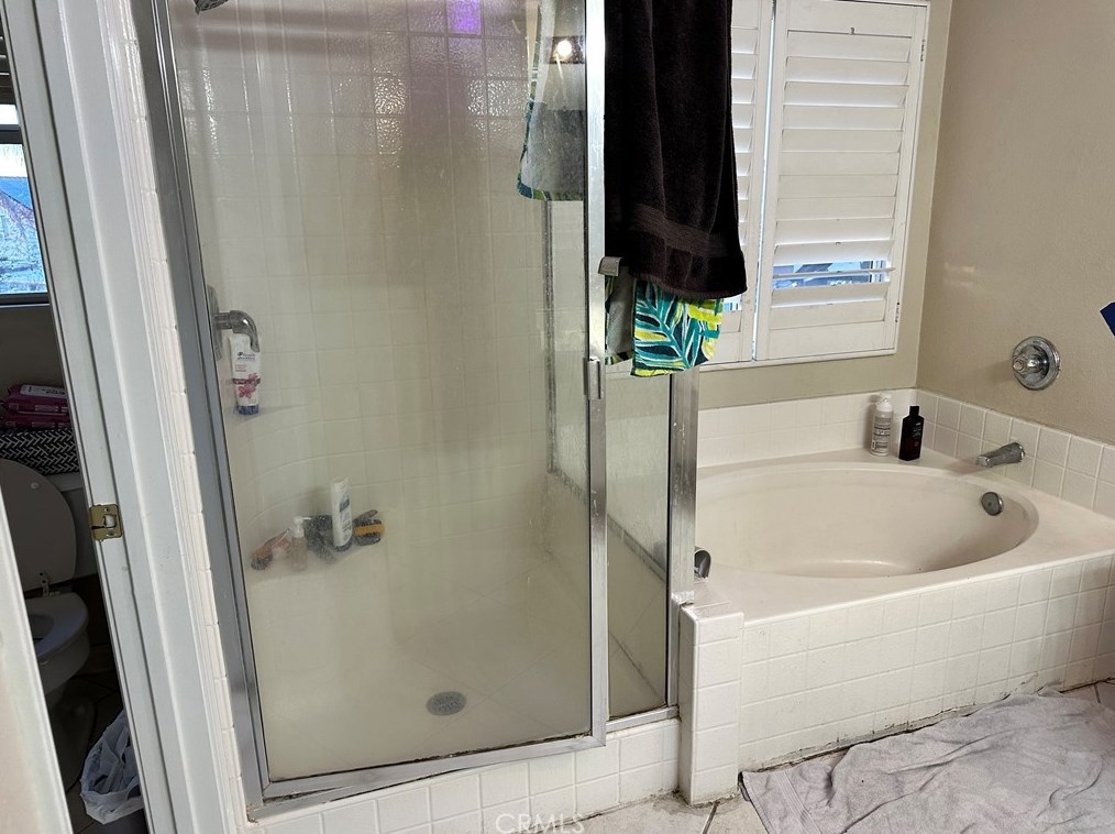 852 Camino Del Sol, Riverside CA  92508-6098 exterior